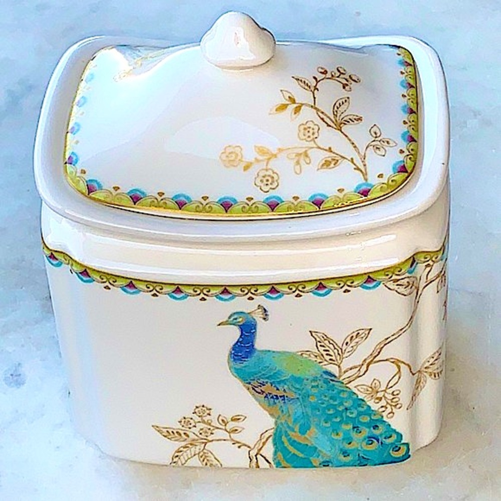 222 FIFTH PEACOCK GARDEN CANISTER WITH LIDS NEW PORCELAIN GOLD TEAL GREEN